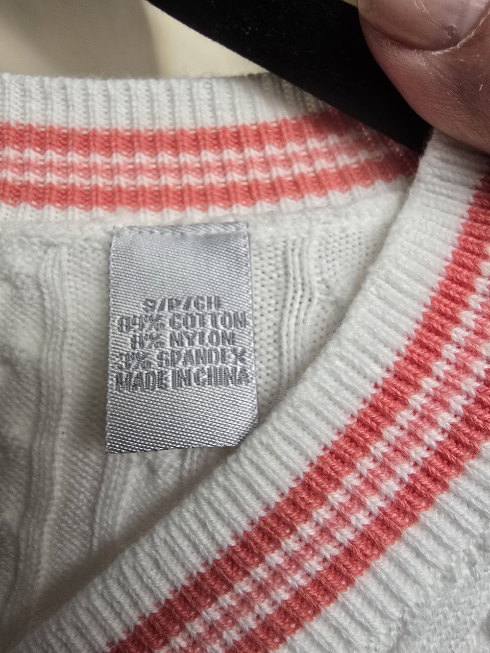 NWT Izod Womens Sweater Vest S White Pink Trim Cable Knit V-Neck Golf Preppy Top - Picture 8 of 10